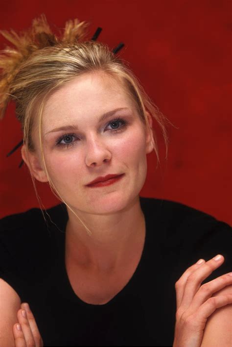 Kirsten Dunst Online • Photo Gallery